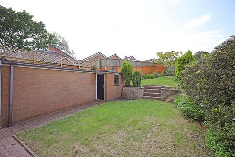 3 bedroom detached house to rent, Stone ST15