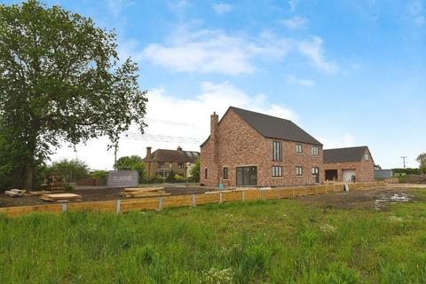 4 bedroom detached house for sale, High Road, Guyhirn, Wisbech, Cambs, PE13 4EQ