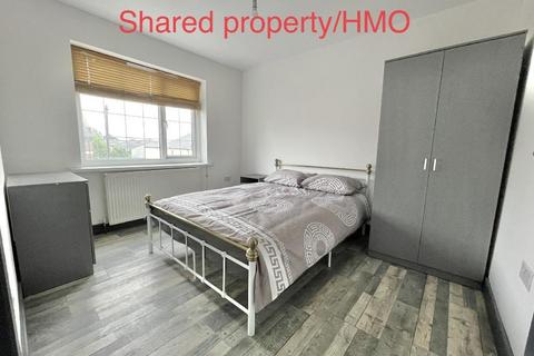 1 bedroom in a house share to rent, Black Lake, West Bromwich, West Midlands, B70 0PP