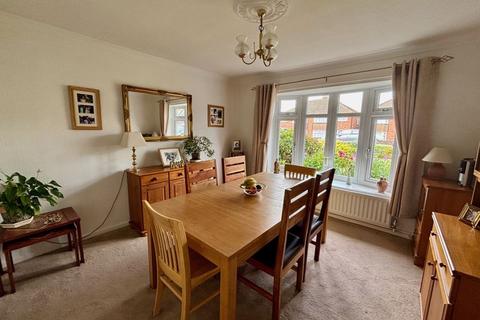 3 bedroom detached house for sale, Lechlade Road, Great Barr, Birmingham B43 5NG
