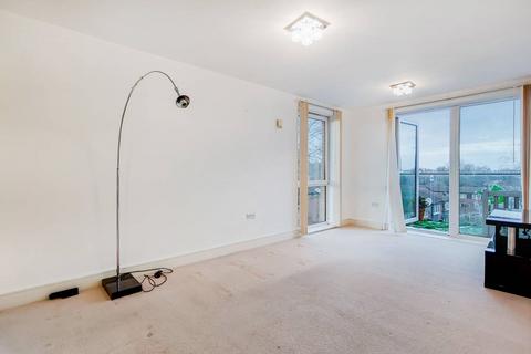 3 bedroom flat to rent, McMillan Street, Deptford, London, SE8