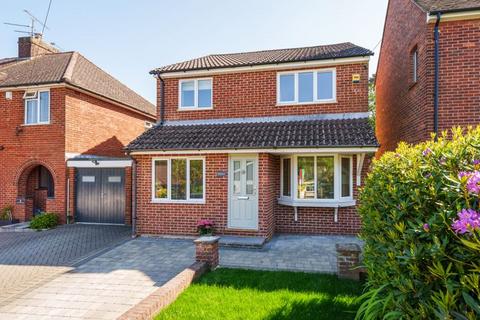 4 bedroom detached house for sale, Sandheath Road, Hindhead