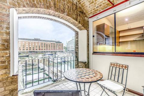 1 bedroom flat for sale, East Smithfield, St Katharine Docks, London, E1W