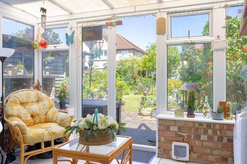 3 bedroom semi-detached house for sale, Orchard Avenue, Heston, short walk Tube