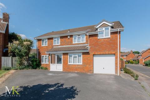 4 bedroom property for sale, Springvale Avenue, Bournemouth BH7