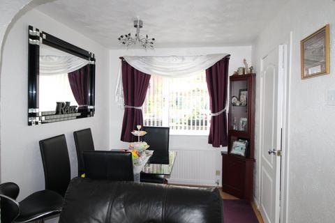 2 bedroom end of terrace house for sale, Queensway, Bingley, BD16