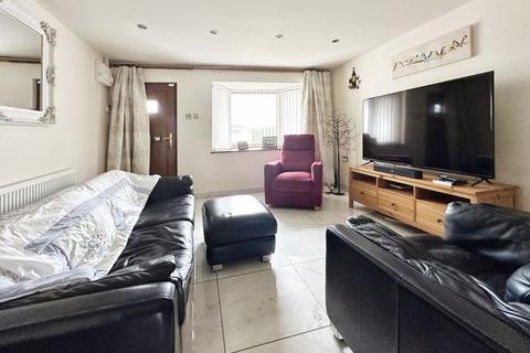 2 bedroom cottage for sale, Bradley Fold Road, Ainsworth, Bolton