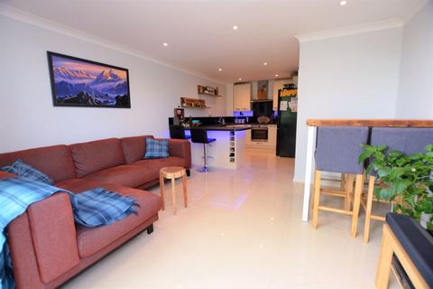 2 bedroom apartment for sale, Bath Road, Slough