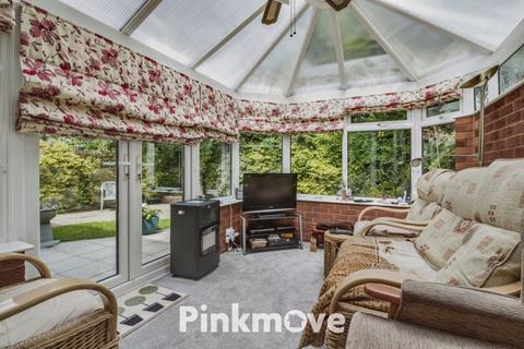 4 bedroom detached house for sale, Manor Park, Newport - REF #00024808