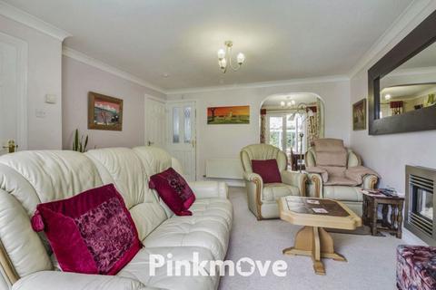 4 bedroom detached house for sale, Manor Park, Newport - REF #00024808