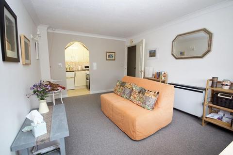1 bedroom retirement property for sale, Homeryde House, Lee-On-The-Solent, PO13