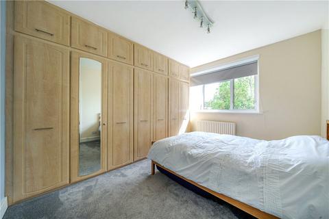 2 bedroom maisonette for sale, Pinner, Middlesex