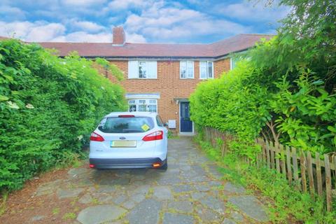 3 bedroom terraced house for sale, Hicks Avenue, Greenford