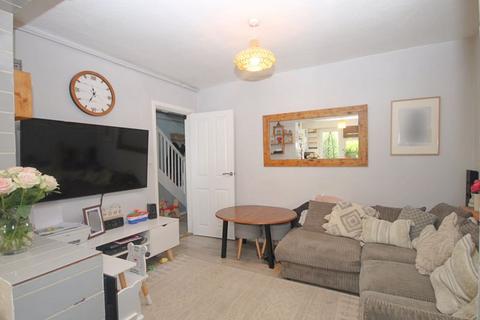 73 Hicks Avenue, Greenford, UB6 8EZ
