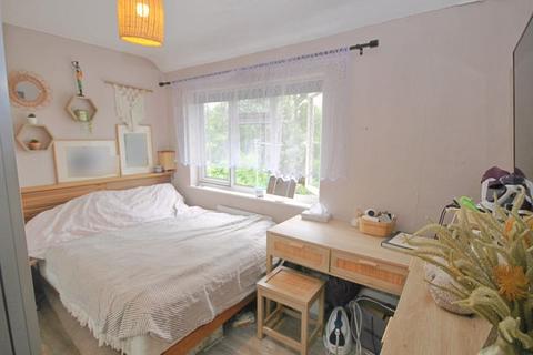 73 Hicks Avenue, Greenford, UB6 8EZ