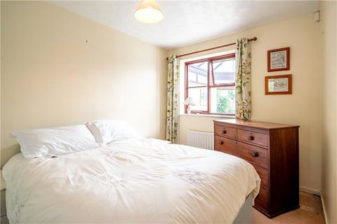 2 bedroom bungalow for sale, Barden Drive, Eldwick, West Yorkshire, BD16