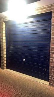 Garage to rent, Tavistock Road, Croydon CR0