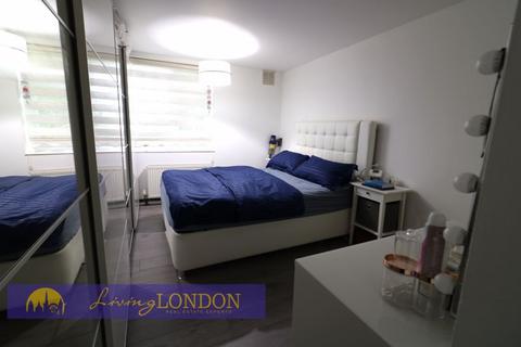 6 Darcy Close, Cheshunt, Waltham Cross, EN8 8UQ