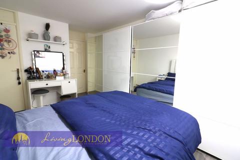 6 Darcy Close, Cheshunt, Waltham Cross, EN8 8UQ