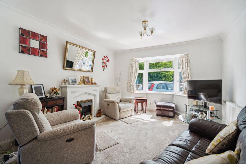 Denham Way, Rickmansworth WD3 3 bed detached house for sale £695,000