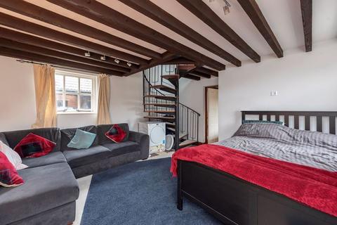 2 bedroom mews for sale, Howell Hill Close, Mentmore