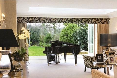 6 bedroom detached house for sale, Broad Walk,Winchmore Hill, North London