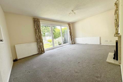 3 bedroom bungalow for sale, Knoll Drive, Woodloes Park, Warwick