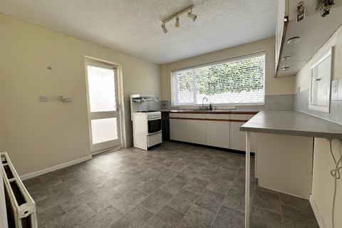 34 Knoll Drive, Warwick, CV34 5YQ