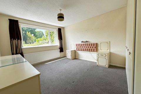 34 Knoll Drive, Warwick, CV34 5YQ