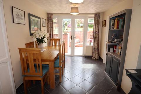 4 bedroom semi-detached house for sale, Pine Close, Macclesfield