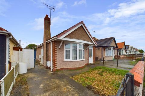 2 bedroom bungalow for sale, Ridgeway Avenue, Rhyl LL18