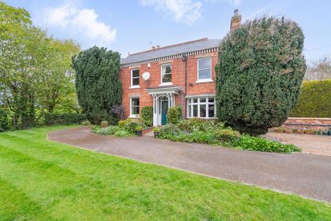 4 bedroom detached house for sale, Gwern-Y-Brenin, Maesbury, Oswestry