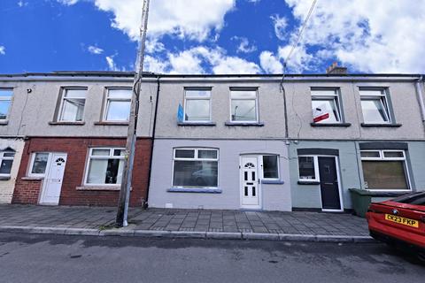 undefined, Aberdare CF44