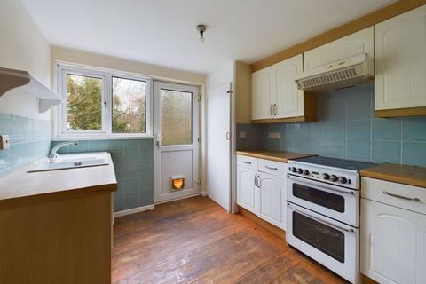 16 Boswergy, Penzance, TR18 4RL
