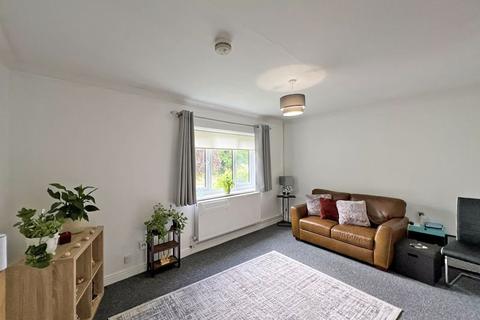 1 bedroom apartment for sale, Cotswold Court, GOLDTHORN HILL