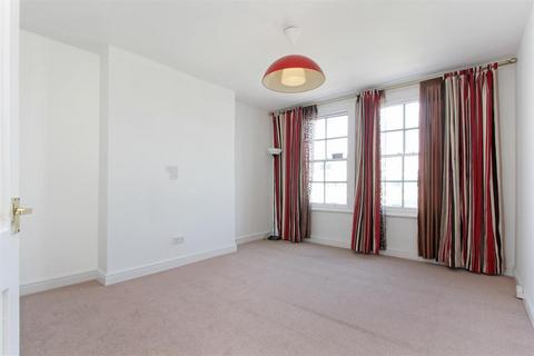 1 bedroom flat for sale, Chester Court, Lomond Grove, London, SE5