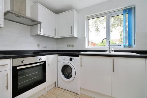 1 bedroom apartment for sale, Spring Pool, Warwick