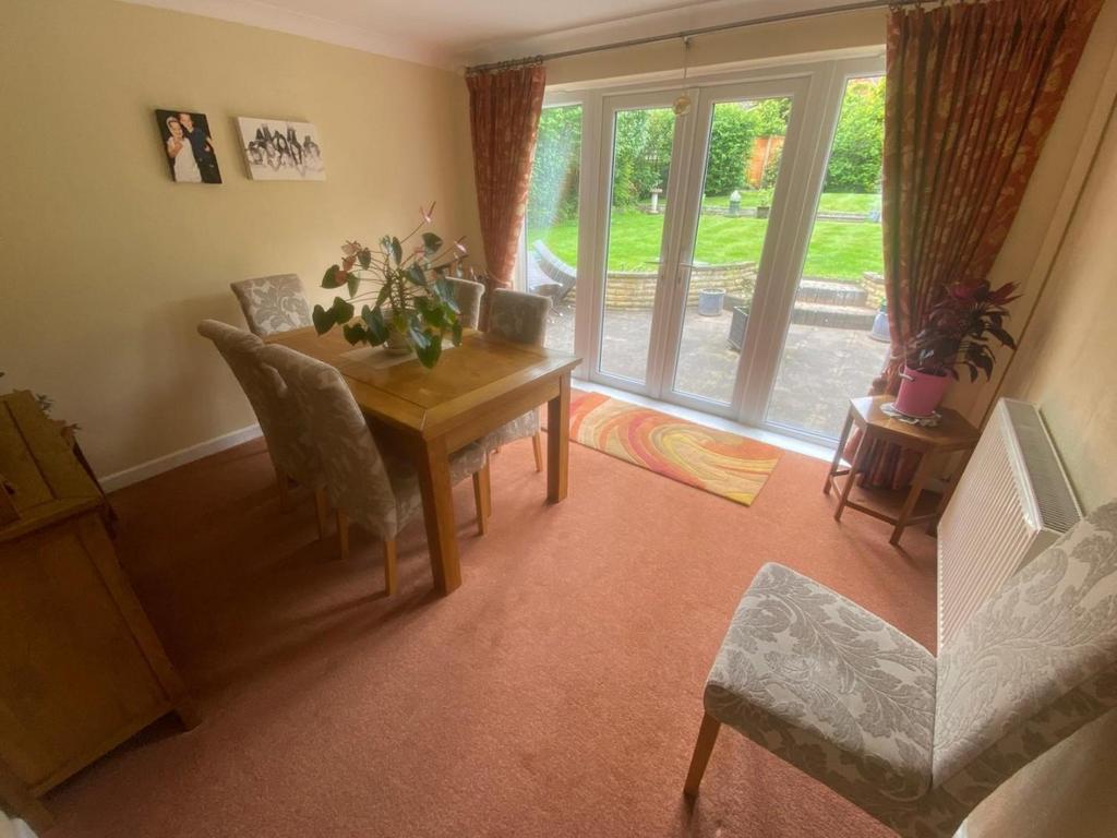 Grosvenor 3.jpg