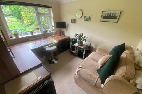 42 Grosvenor Close, Sutton Coldfield, B75 6RP