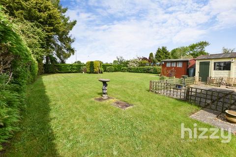 2 bedroom semi-detached bungalow for sale, Station Road, Hadleigh IP7