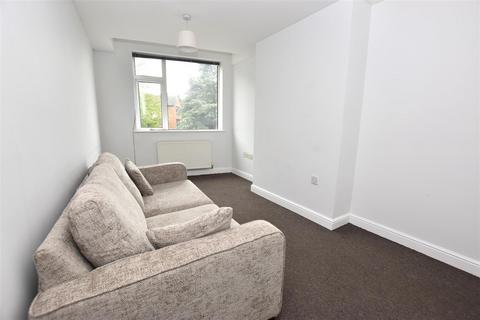 2 bedroom flat for sale, Clough Road, Hull