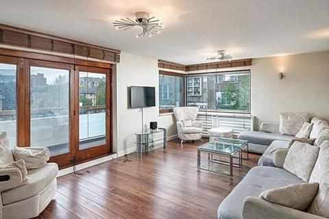 3 bedroom apartment for sale, Loudoun Road, NW8