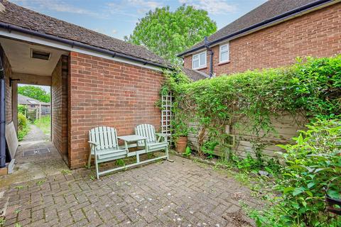 3 bedroom semi-detached house for sale, Gilpins Gallop, Stanstead Abbotts