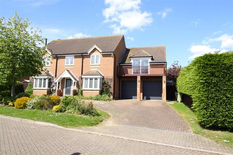 5 bedroom detached house for sale, Huntingdon Crescent, Bletchley, Milton Keynes