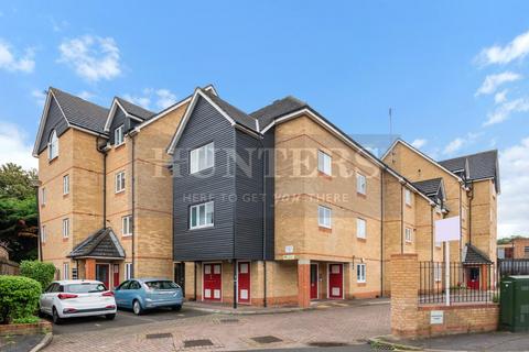 2 bedroom flat for sale, Bordeston Court, The Ham, Brentford, Middlesex, TW8