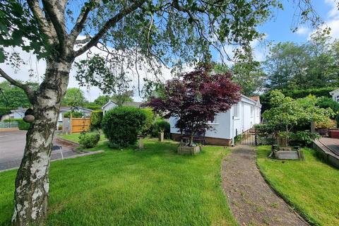2 bedroom park home for sale, The Oaks, Wythall, Birmingham