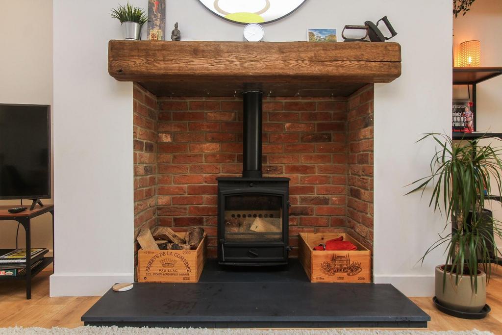 Back Elm Terrace, The Green, Wallsend 2 bed end of terrace house for