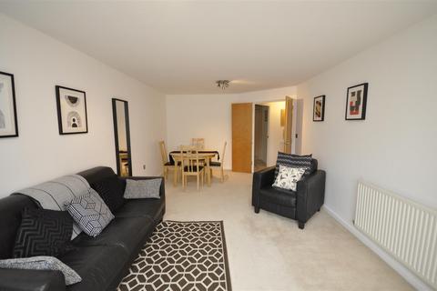 2 bedroom flat to rent, 4 Beech House, Lucas Court, Leamington Spa
