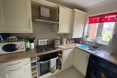 2 bedroom terraced house to rent, Webbers Way, Tiverton EX16