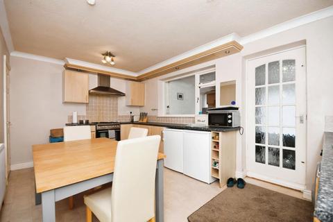 3 bedroom semi-detached house for sale, Mansfield Road, Bolsover, Chesterfield, S44 6LE